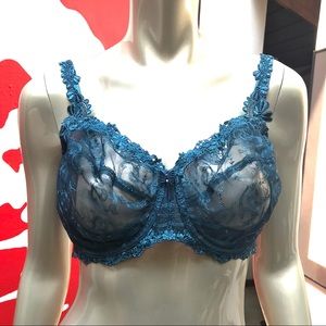 Town & Country teal lace underwire bra 40D